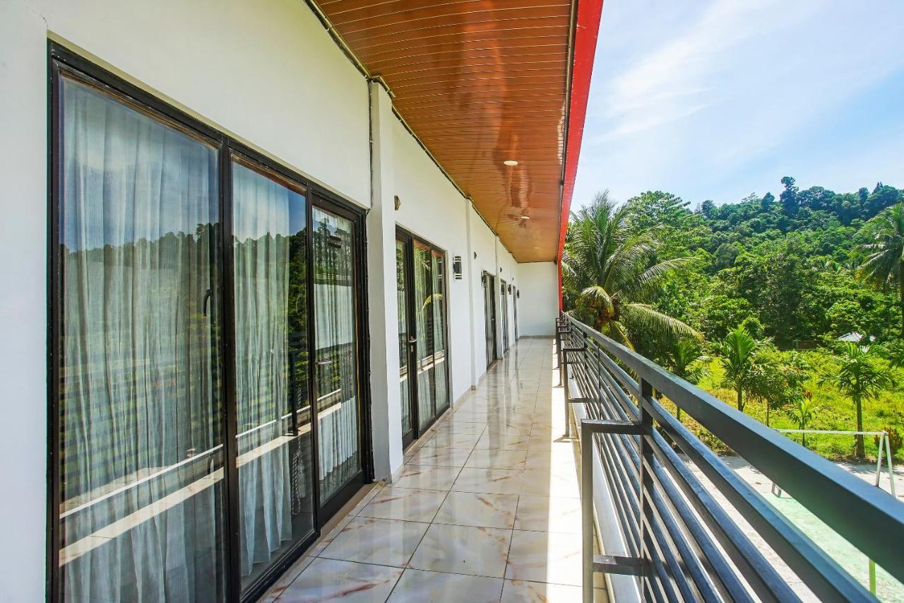 Oyo 2246 Anjung Bang Oking Hotel & Resort Pasarpulaupisang Exterior photo